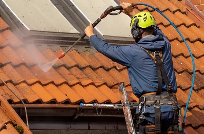 Démoussage et hydrofuge de toiture à Lambres